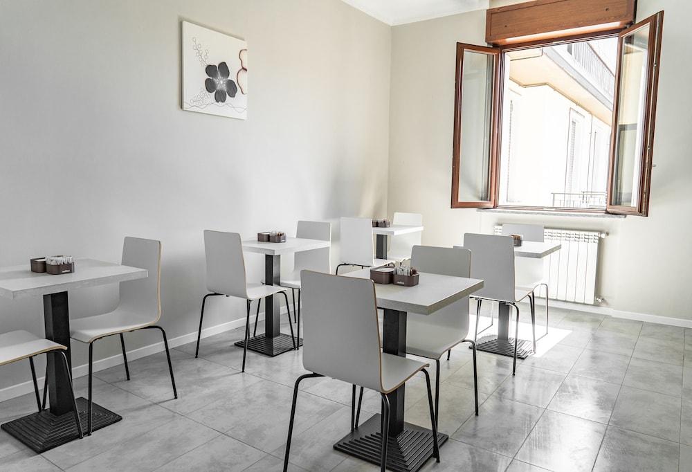 Golden Milano Hotel Екстериор снимка