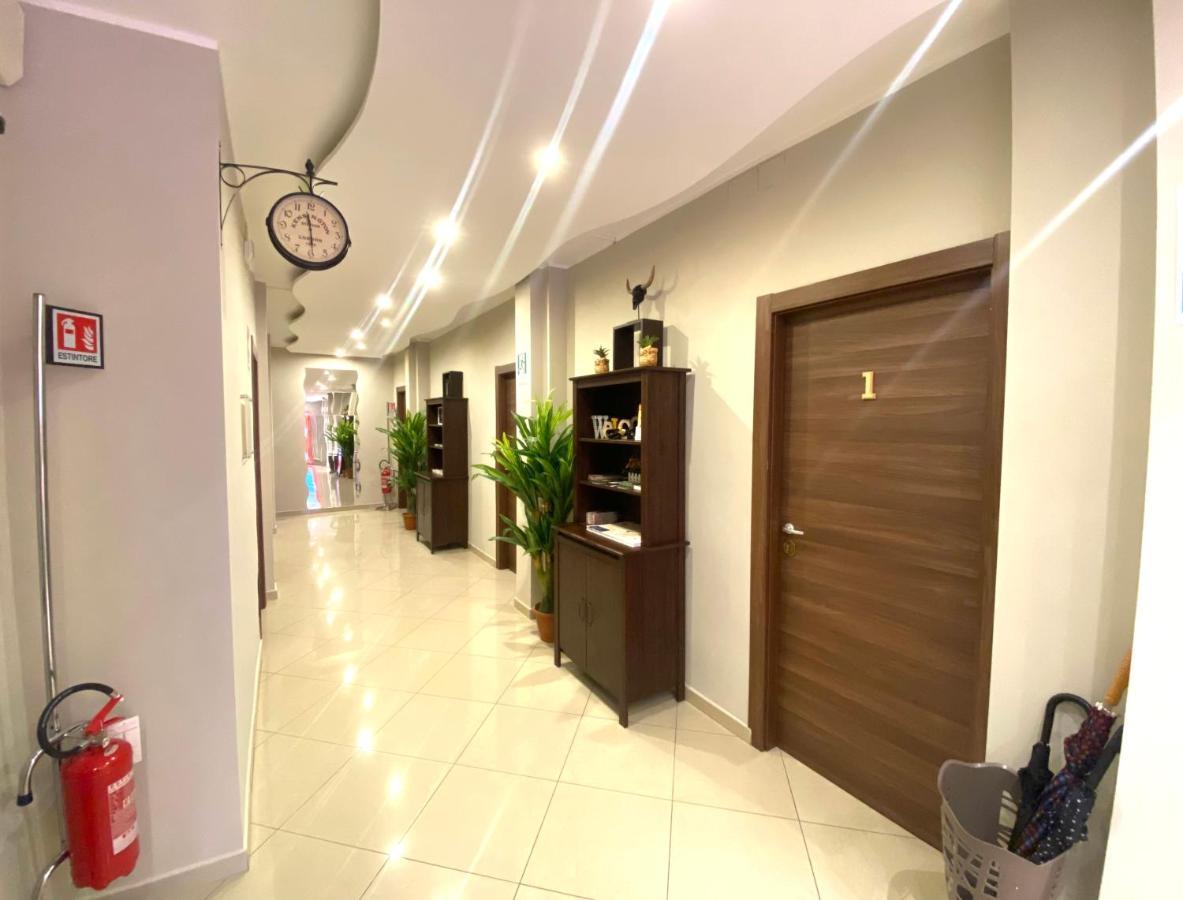 Golden Milano Hotel Екстериор снимка
