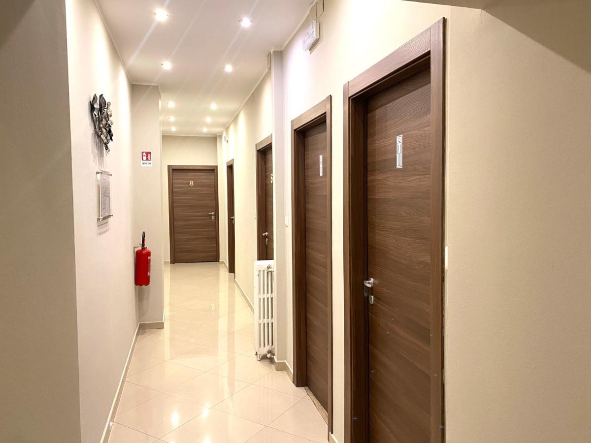 Golden Milano Hotel Екстериор снимка