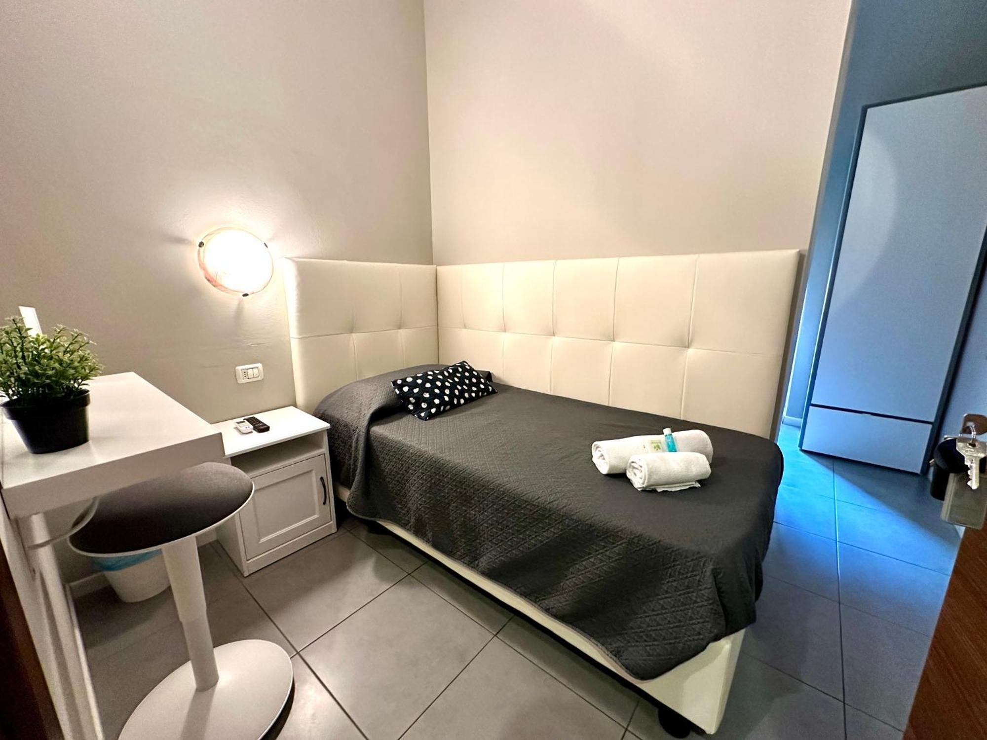 Golden Milano Hotel Екстериор снимка