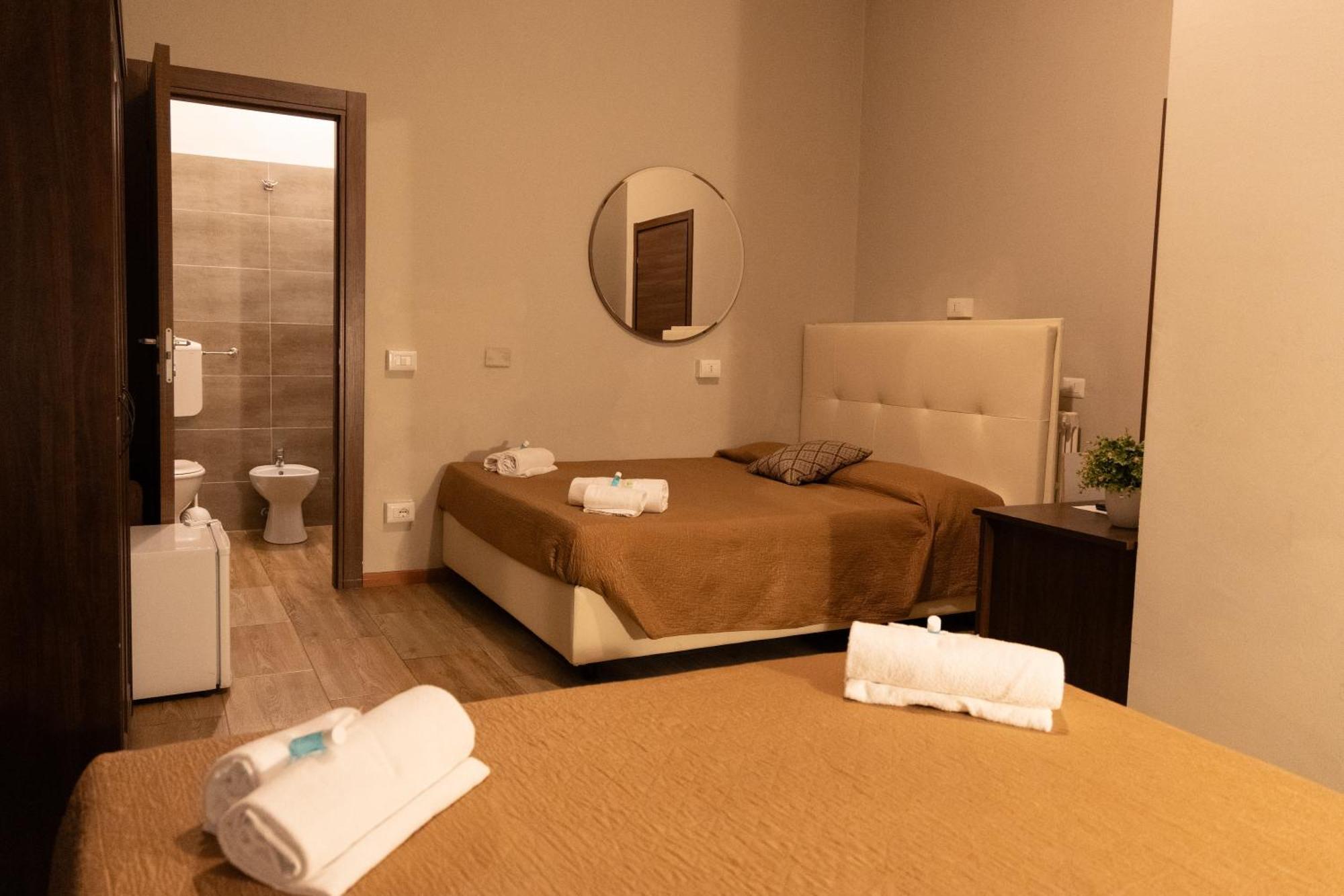Golden Milano Hotel Екстериор снимка